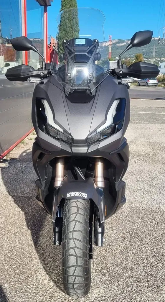 SCOOTER OCCASION HONDA ADV VAR