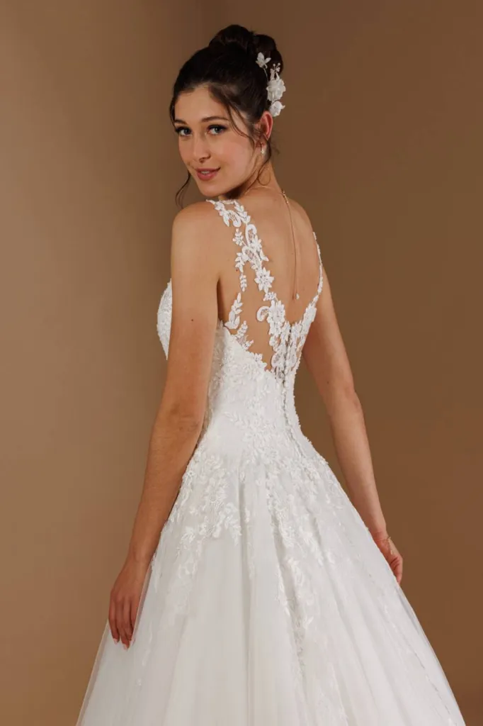 Robe de mariée princesse ajusté à Marseille