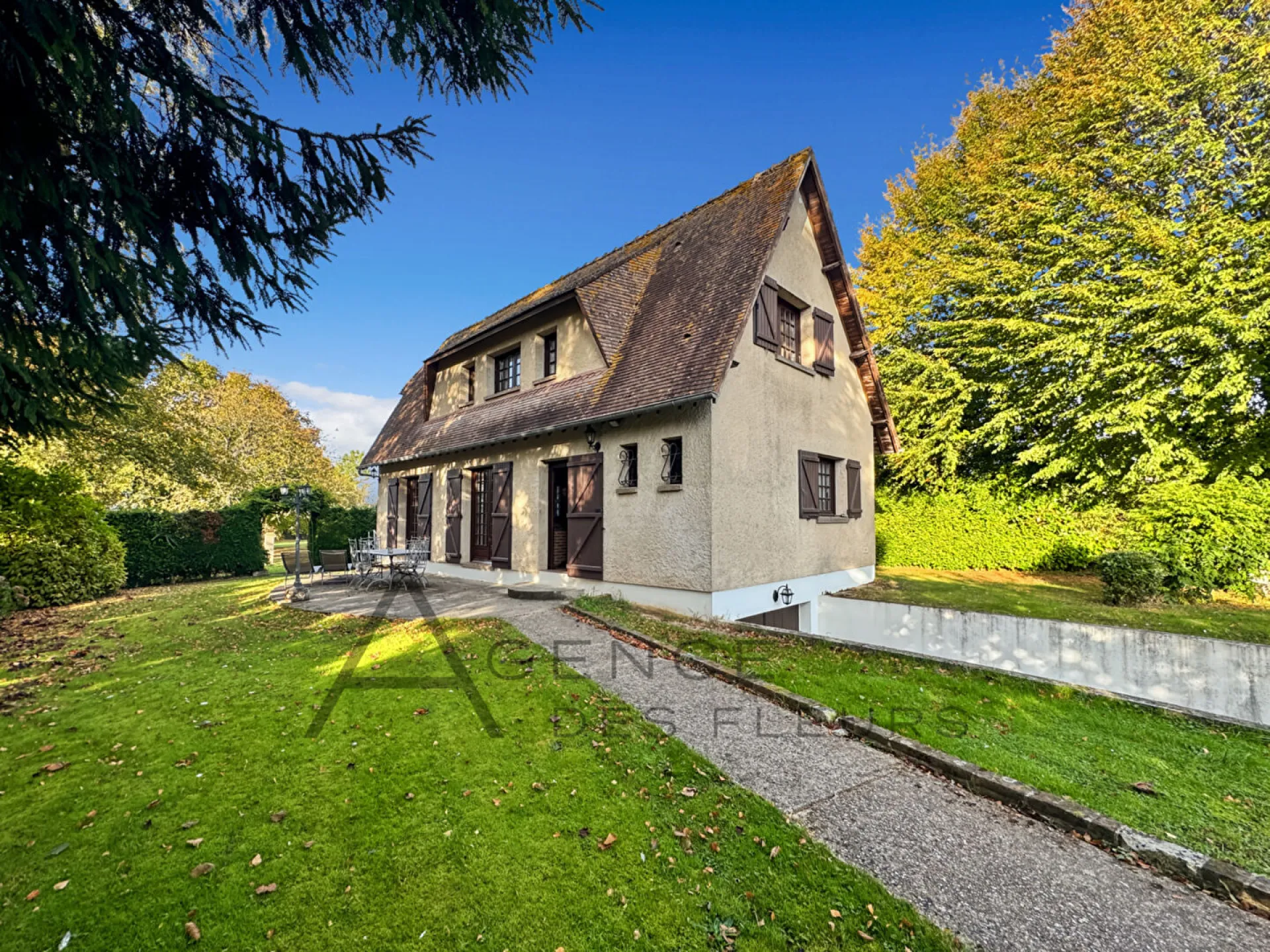 A vendre, jolie maison de 90m² sur un terrain de 2413 m² située au Bosc du Theil 27370