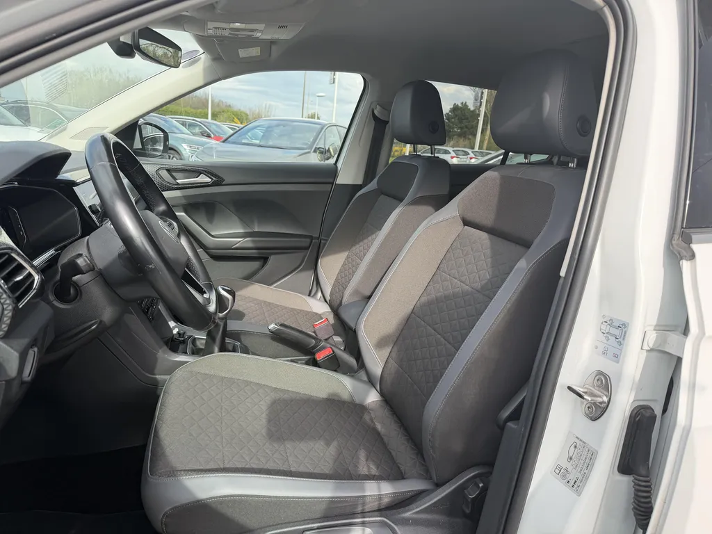 Volkswagen T-Cross d’occasion Style à La Frénaye : SUV essence révisé et garanti proche de Le Havre