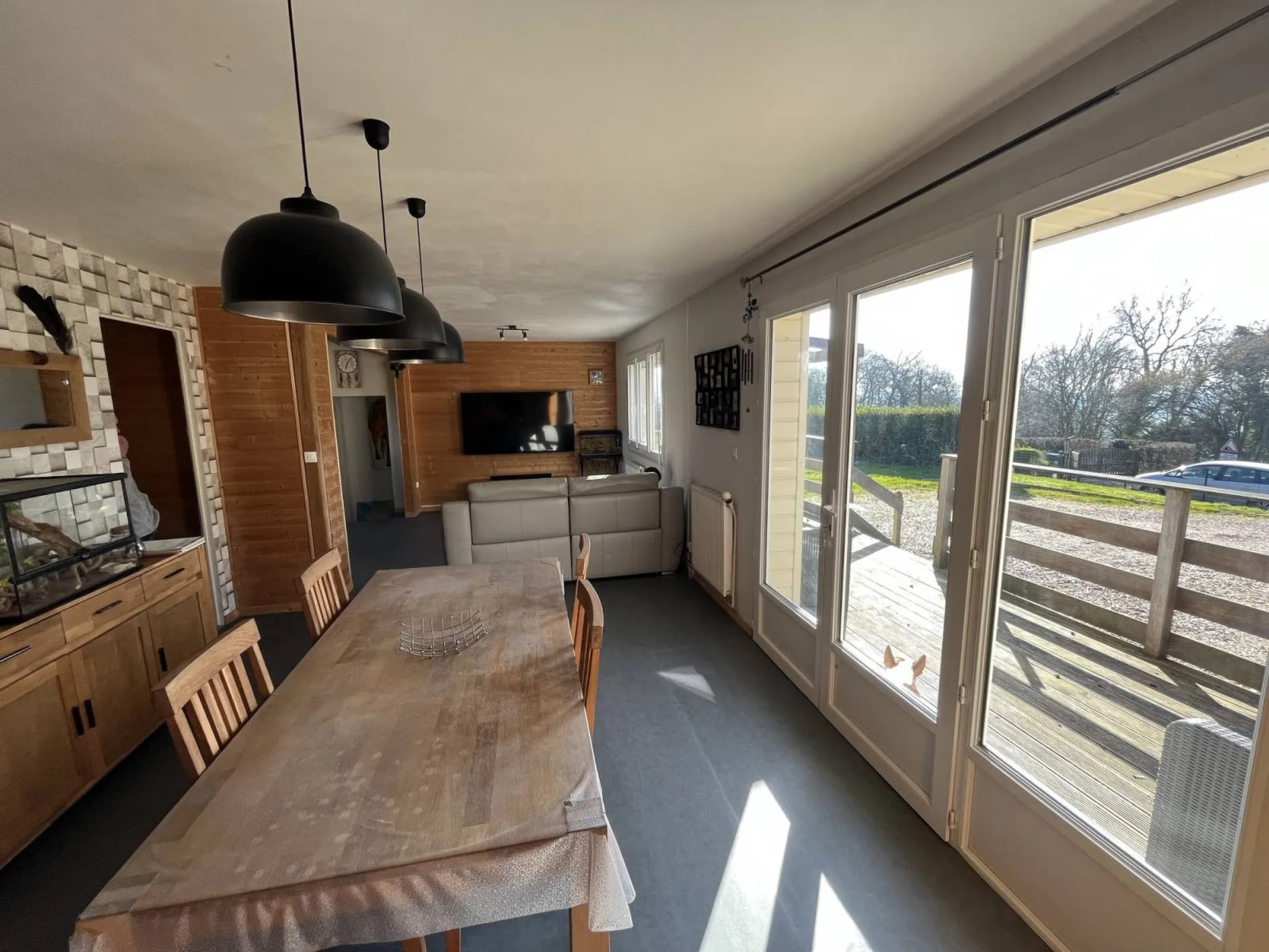 Exclusivité ! A vendre à St Arnoult : Maison en bon état général avec 3 chambres