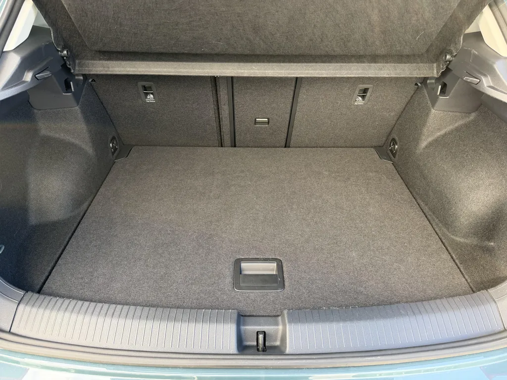 Achat voiture occasion Volkswagen T-Roc Edition GOAL Diesel Automatique près du Havre : profitez d'un SUV premium récent