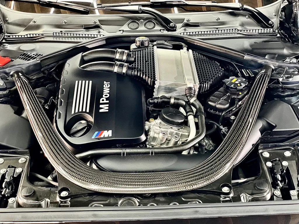 Protection carrosserie Lyon Bmw M2 compétition traitement céramique protection carrosserie PPF 