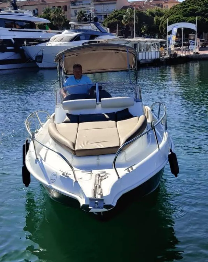 Bateau à moteur B2 Marine 752 Cruiser Bandol Paca