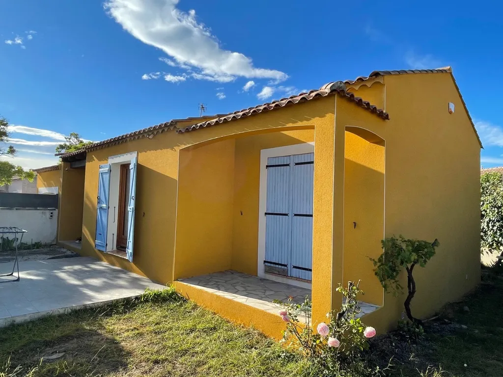 Façade gratté fin à Frontignan proche de Sète