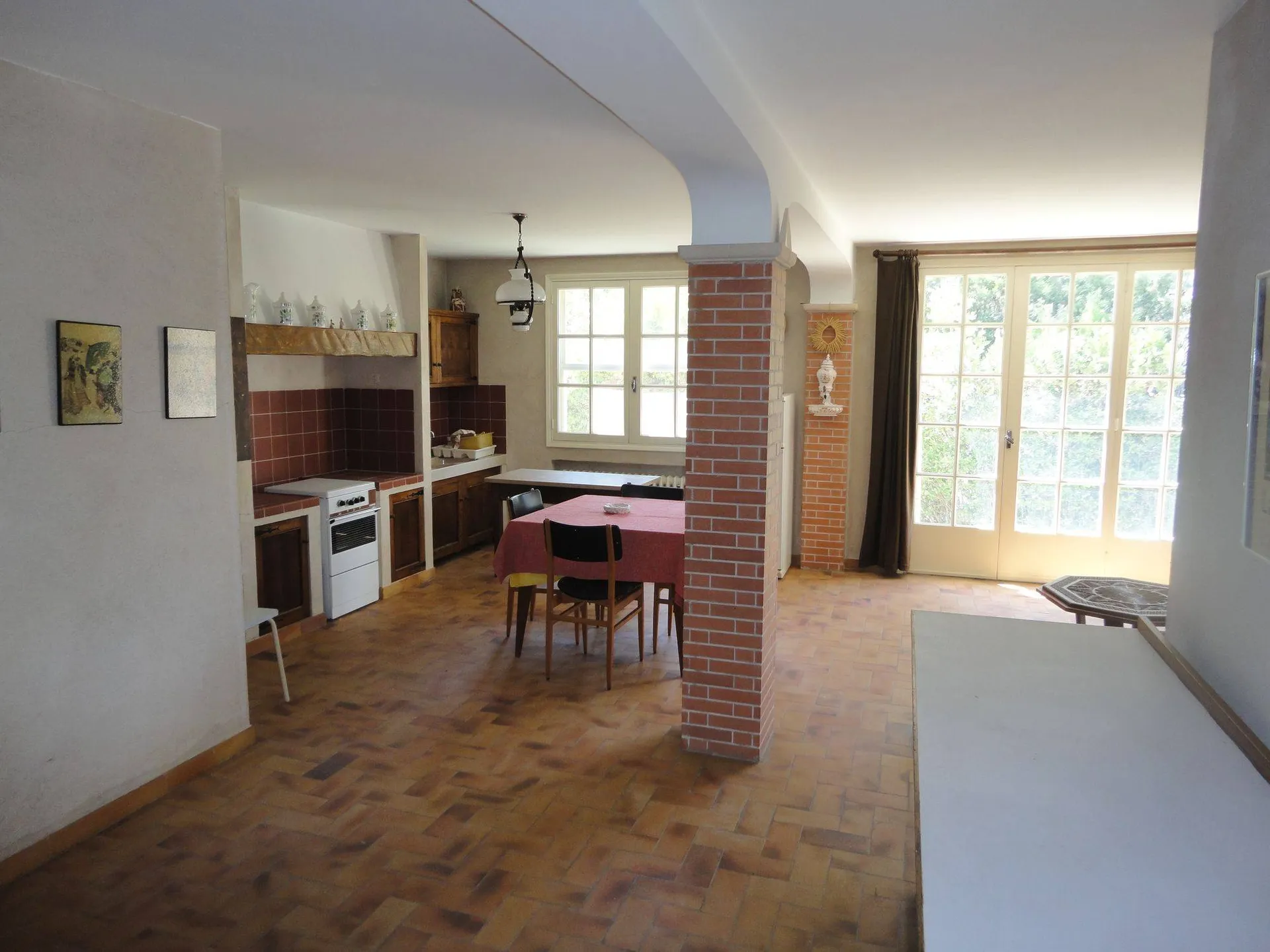 GRANDE MAISON A LA VENTE