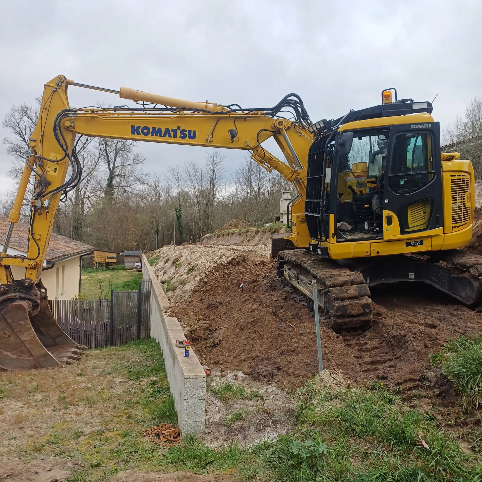 création d'un mur de soutènement en L béton préfabriqués sur la commune de sauternes 