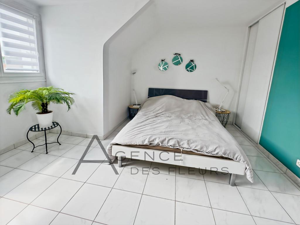 A acheter appartement de 77 m² sur la commune d' ELBEUF 76500