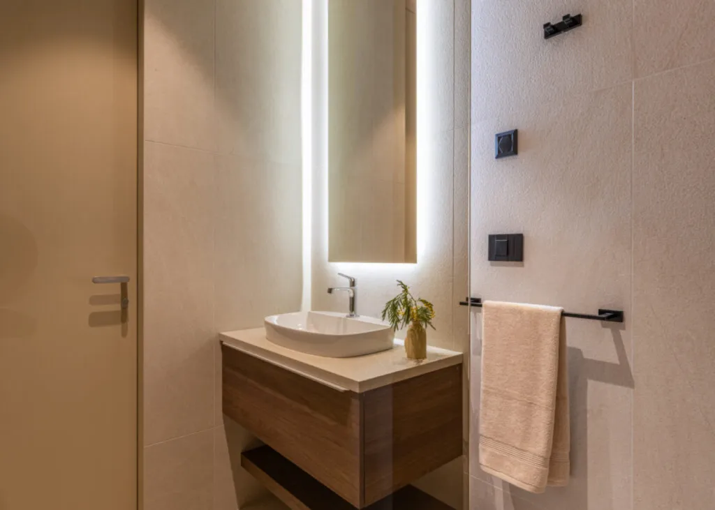 salle de bain domotique haut de gamme son lumière à Saint-Tropez