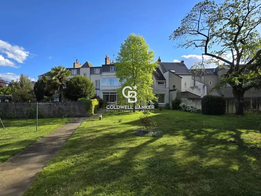 maison à vendre au mans avec dépendances, grand jardin et garage