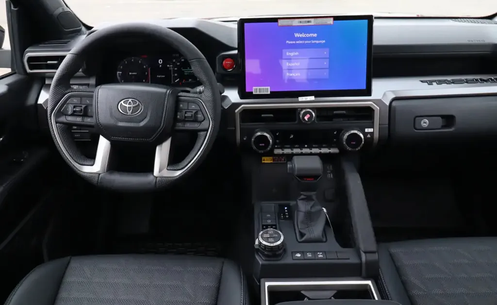 Cockpit numérique et écran multimédia 14 pouces du Toyota Tacoma 2026