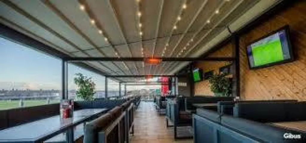 Installation d'une Pergola bioclimatique inclinée à Salon de Provence