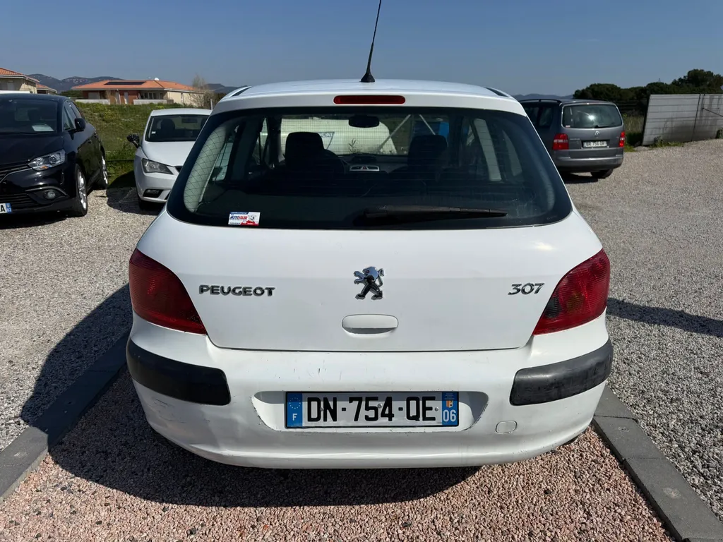 PEUGEOT 307 1.6L 16V 110CV essence 3 portes 