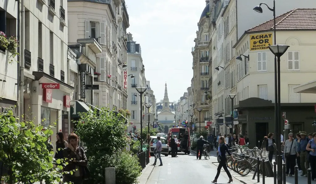 Location - Boutique 119 m², Convention, Rue Olivier de Serres 75015 PARIS