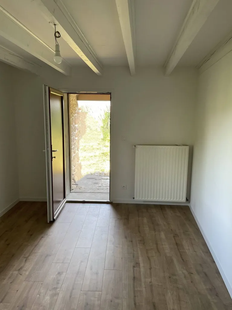 Amélioration de l'isolation energétique grace au changement de porte d'entrée à Beaujeu près de Belleville en Beaujolais