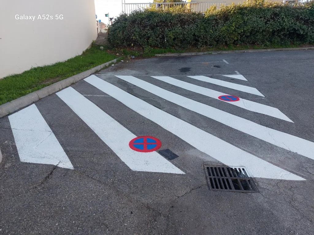 Marquage au sol de places de Parking dans les Bouches-du-Rhône 