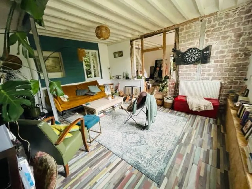 A vendre maison normande de 153 m² habitable édifiée sur une parcelle de 850 m²