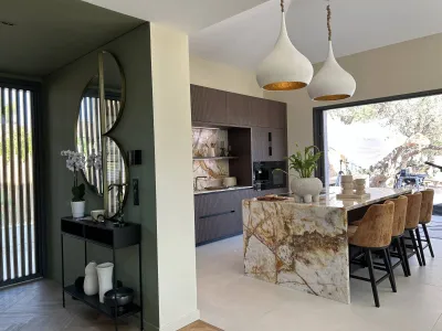 Conception sur mesure d'une cuisine italienne haut de gamme à Saint Cyr sur Mer dans le 83