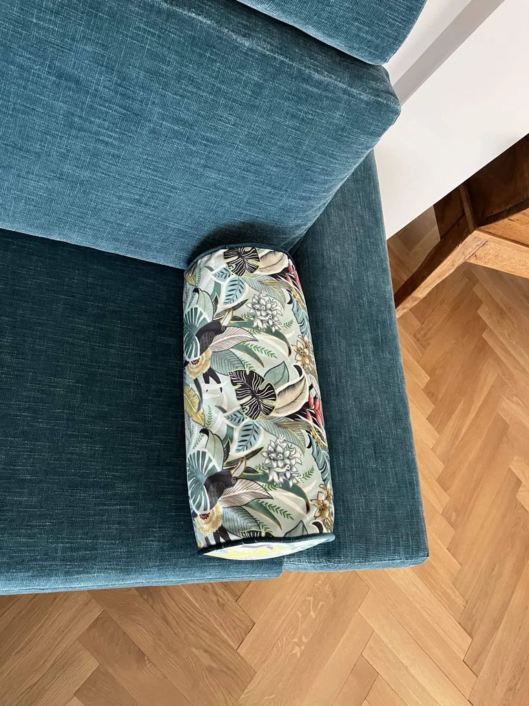 Devis réalisation de coussins sur-mesure par tapissier d’ameublement à Megève