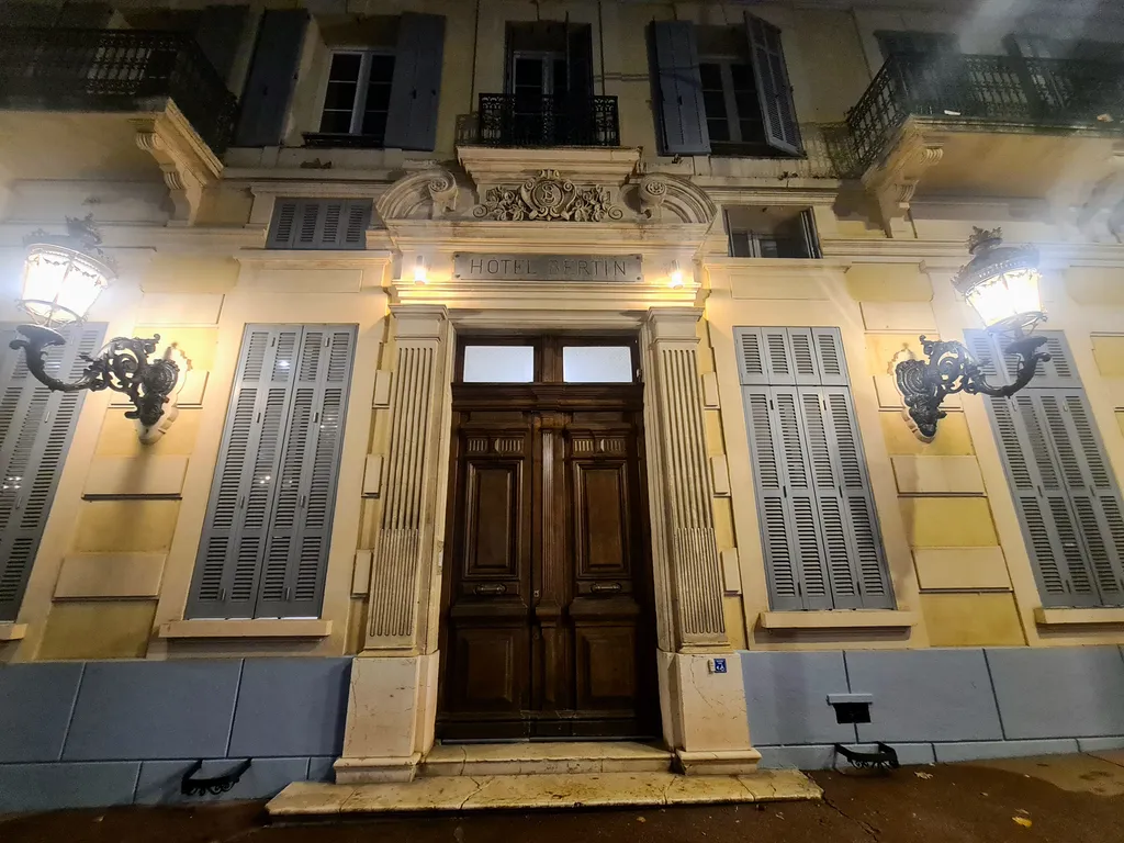 louer une salle pour 50 personnes anniversaire draguignan var