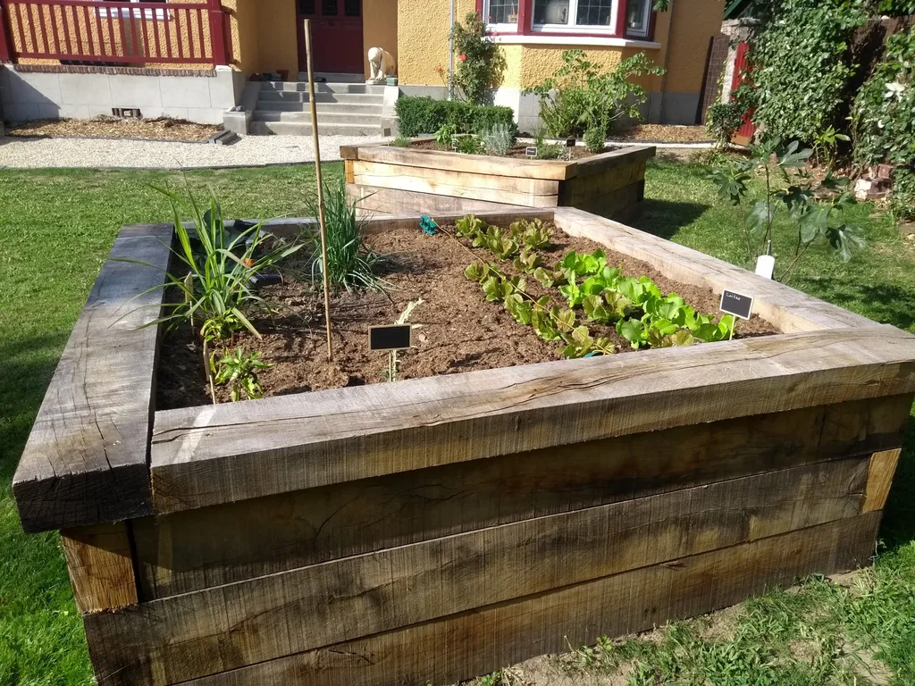 création de carrés potagers