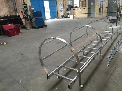 FABRICATION ECHELLE A CRINOLINE SUR MESURE MARTIGUES 13