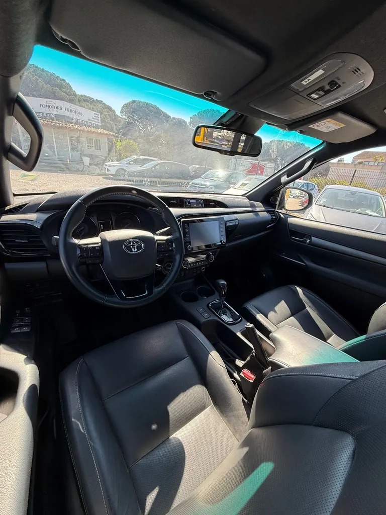 TOYOTA HILUX 2.8L D-4D AWD 204CV BVA