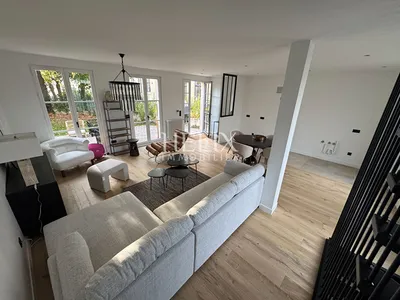 Programme maison 148 M2  avec extérieur 55 M2,  à Saint-Germain-en-Laye , RER A 10 mn.