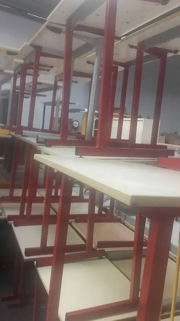 VENTE DE MOBILIER SCOLAIRE D'OCCASION SUR MARSEILLE 13016
