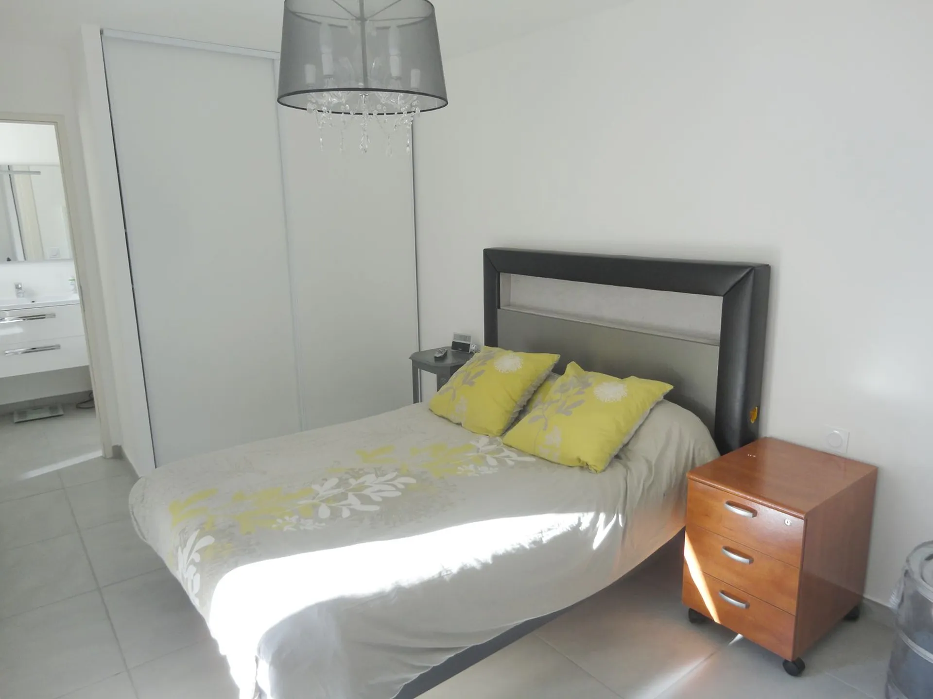 Appartement 3/4 Roquefort La Bédoule en rez de jardin