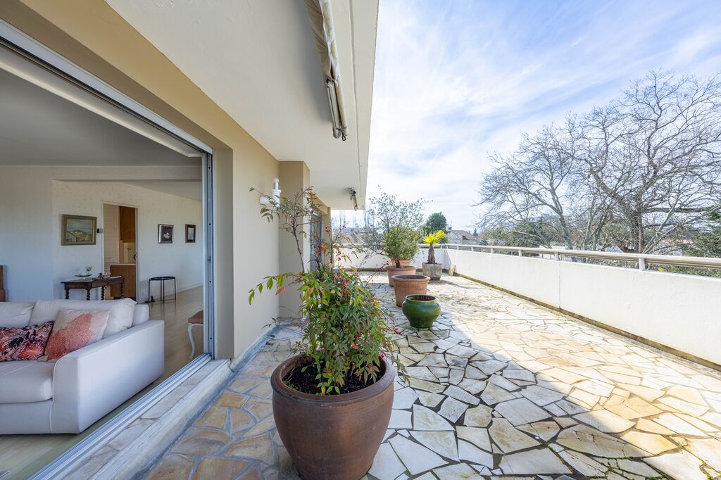 Bel appartement T5 avec grande terrasse Bordeaux Caudéran, les Pins Francs