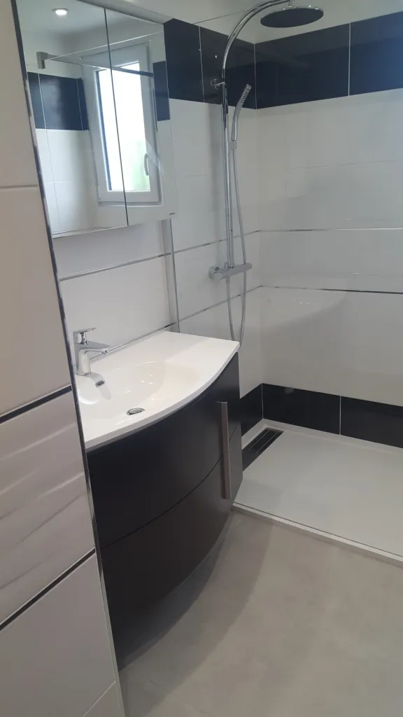 Pose et installation de carrelage et faïence pour salle de bain à Saint-Romain-de-Colbosc proche du Havre (76)