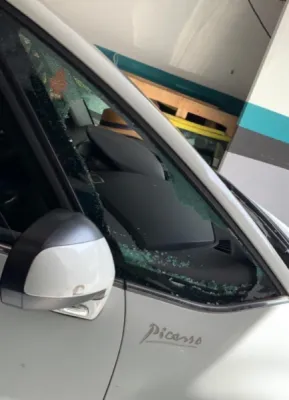 Déflecteur avd Citroen Picasso