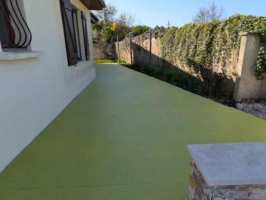 Création  de terrasses en Travertin près de Saint André de Cubzac