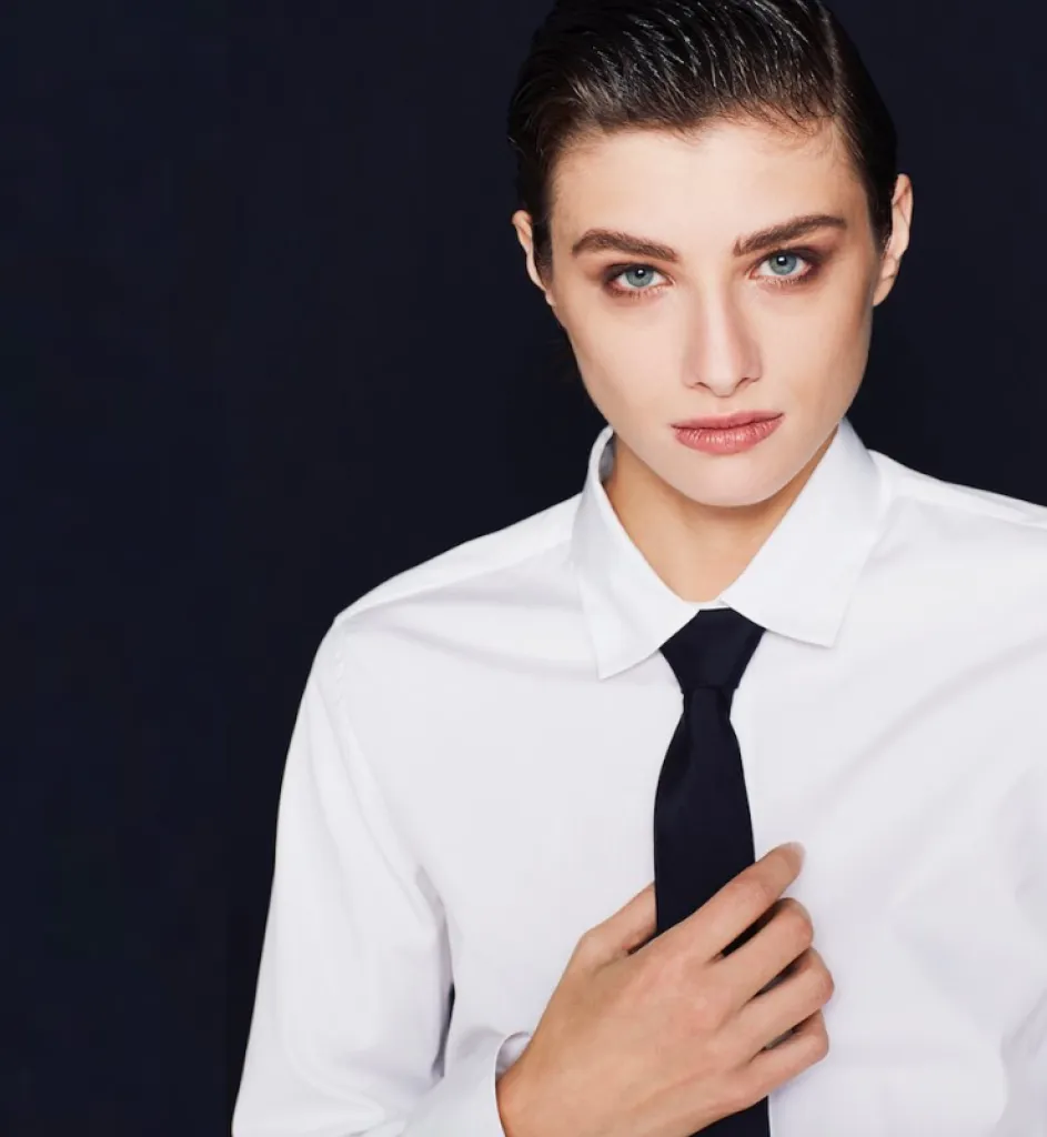 Lis Lareida une collection printemps-été 2020 intemporelle que Sacha vous propose dans son concept store.