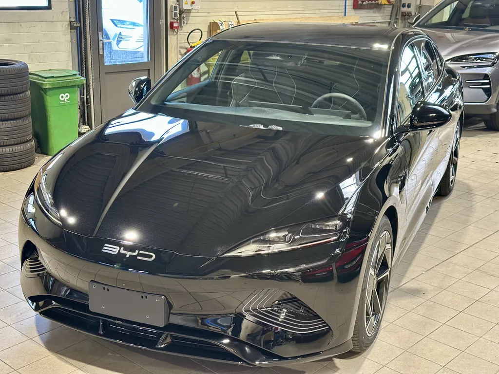 Partenariat BYD – Traitement céramique et detailing haut de gamme à Lyon proche Ecully 