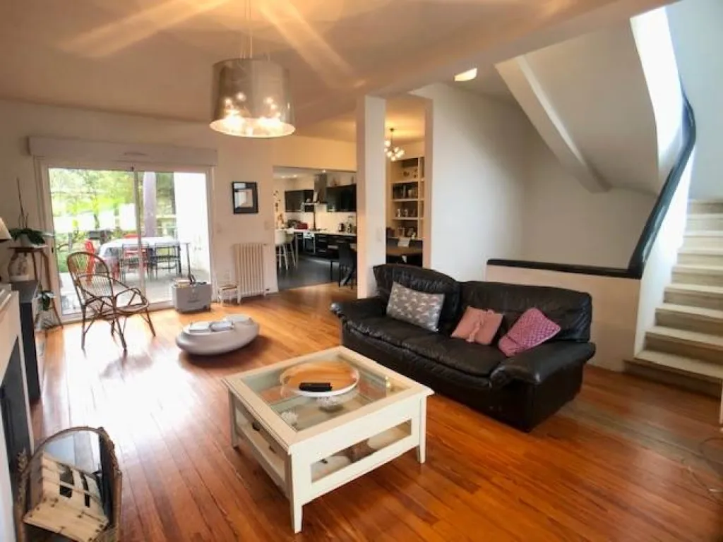 Vendue maison en pierre Bordeaux Caudéran Primerose 