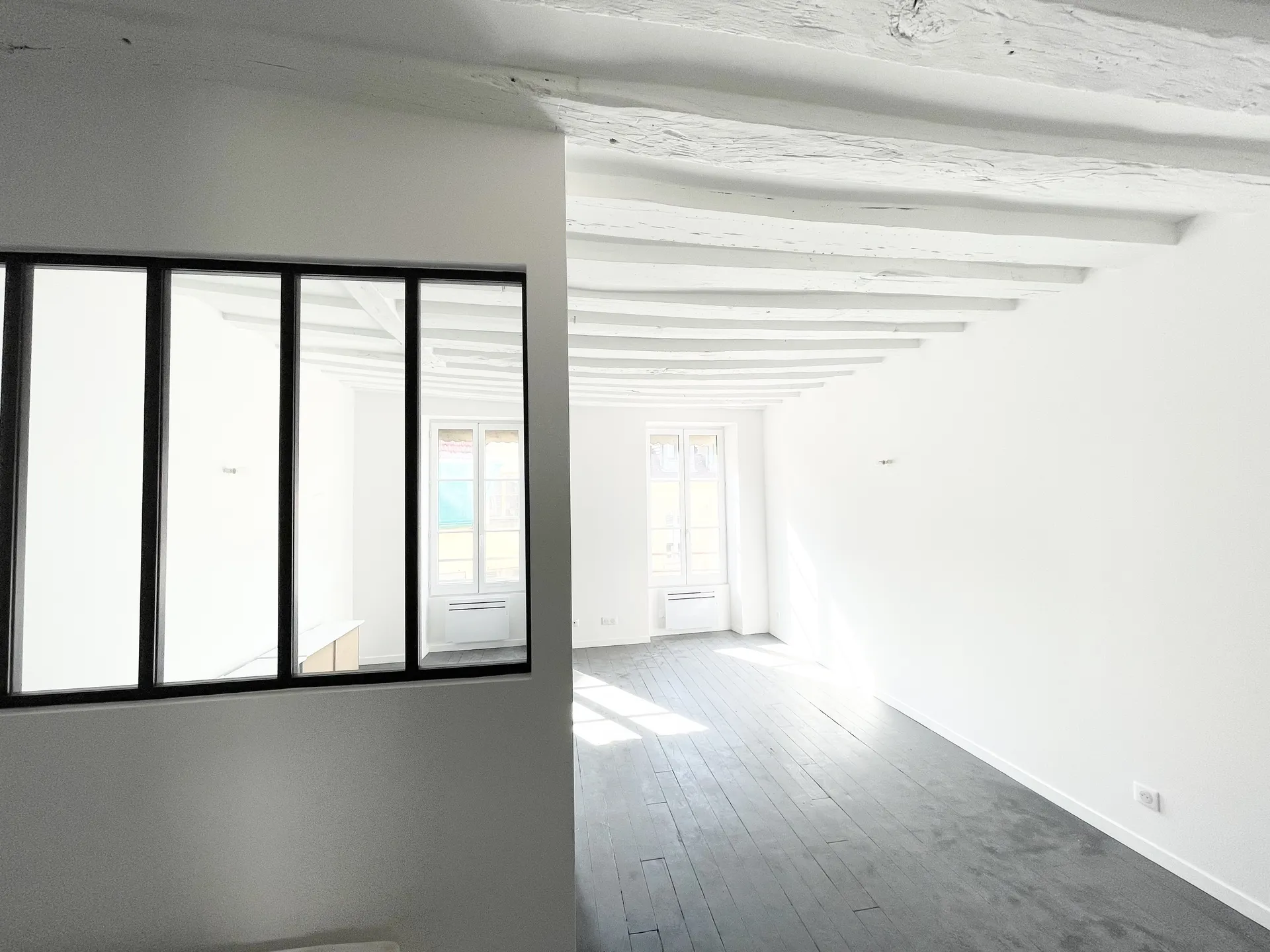 En exclusivité à louer un appartement 39,39 M2 à Saint-Germain-en-Laye dans le centre près du RER et des commerces