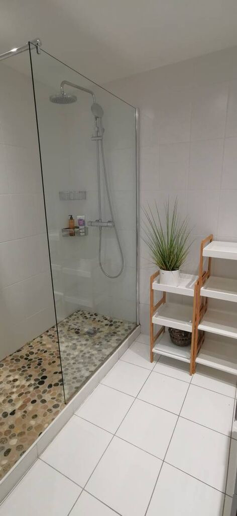 Appartement T3 Cassis  avec terrasse dans résidence sécurisée au centre de Cassis