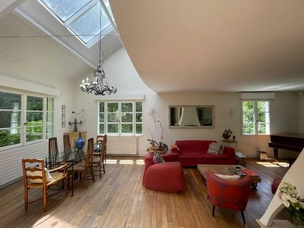 178 m2 8 Pièces 6 Chambres Rueil Malmaison