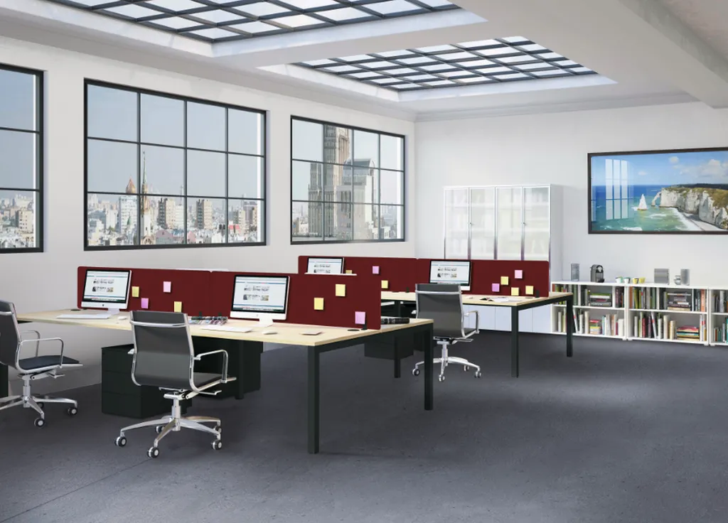 Bureaux Bench Astrolite et cloisons acoustiques Bewall du fabricant Buronomic pour open-space à Aix-en-Provence 13090