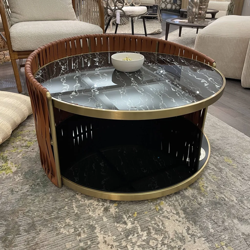 table basse ronde avec plateau marbre noir à Hyères 