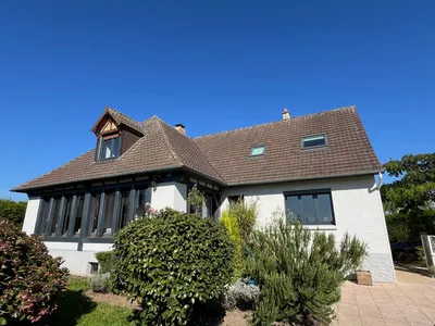 Sainte-Marguerite-sur-Duclair : Maison viable de plain-pied avec environ 1 hectares 7 de prairie - Rare sur le marché !