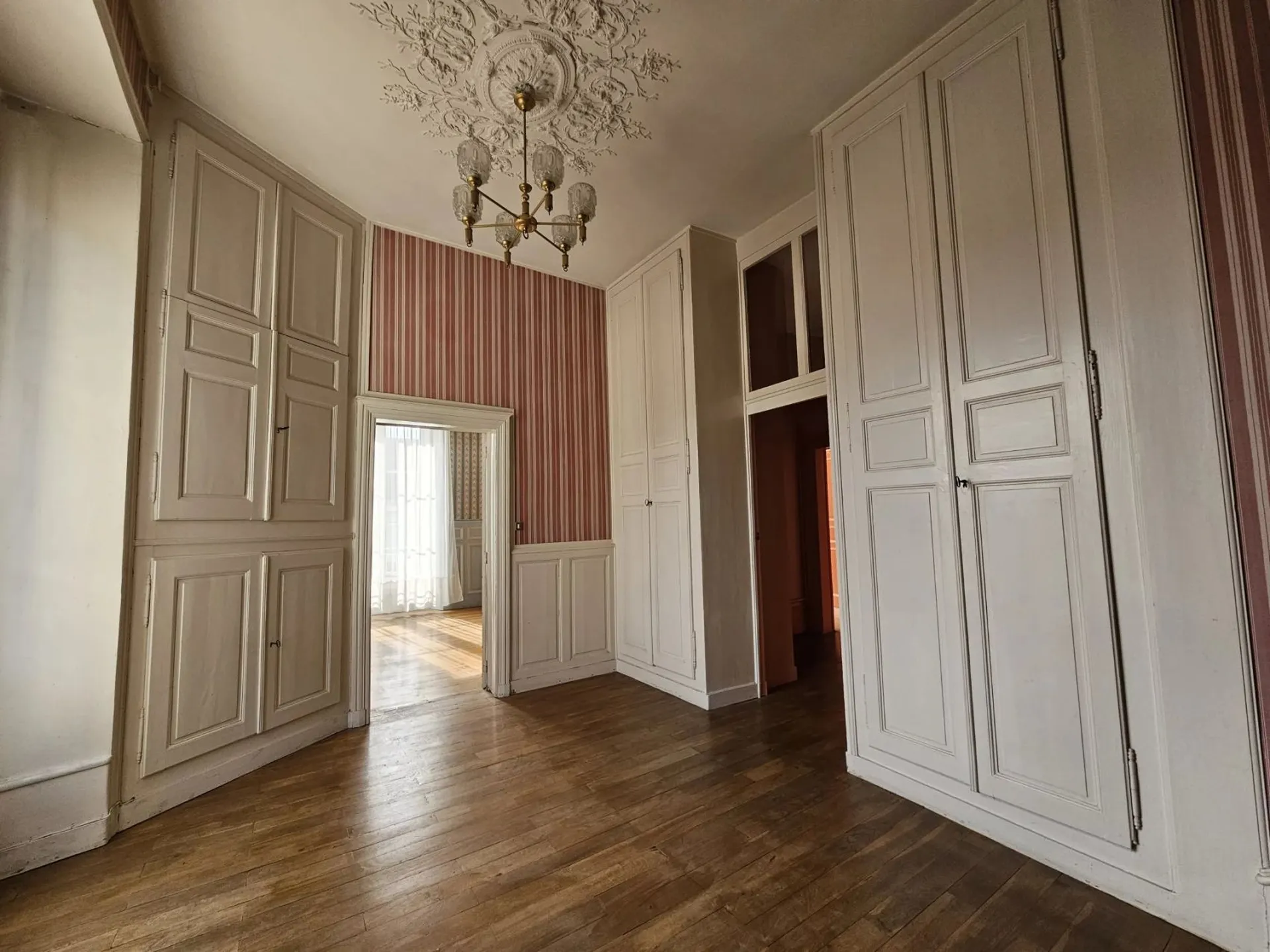 Bien immobilier incroyable à vendre en Sarthe Val du Loir