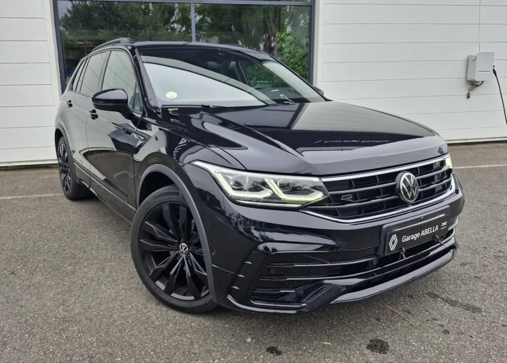 VOLKSWAGEN TIGUAN II 2.0 TDI 150 R-LINE EXCLUSIVE DSG7 OCCASION / ENTRETIEN 100% VW / ATTELAGE ESCAMOTABLE / TOIT OUVRANT / CUIR / CAMERA 360°/ FULL CUIR PRES DE TOULOUSE