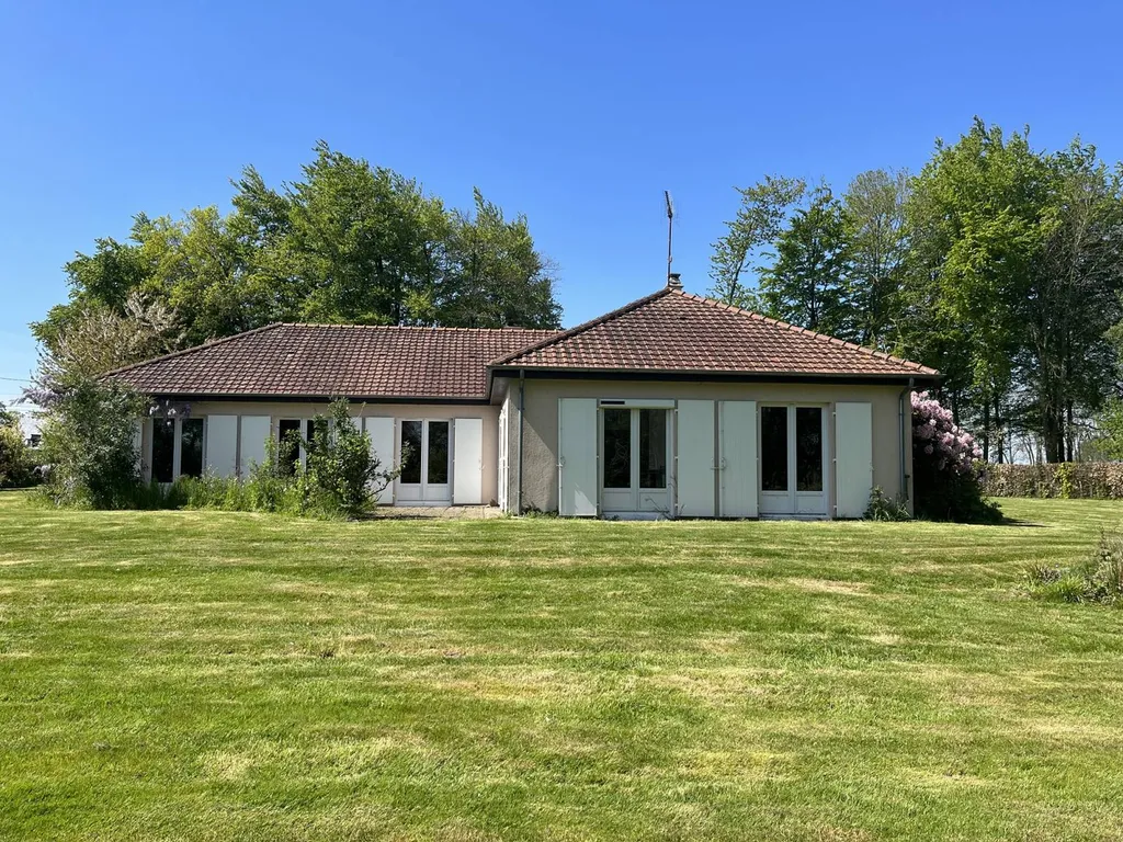 Pavillon de plain pied à vendre à Blacqueville - 5000m² de terrain - 10min de Barentin