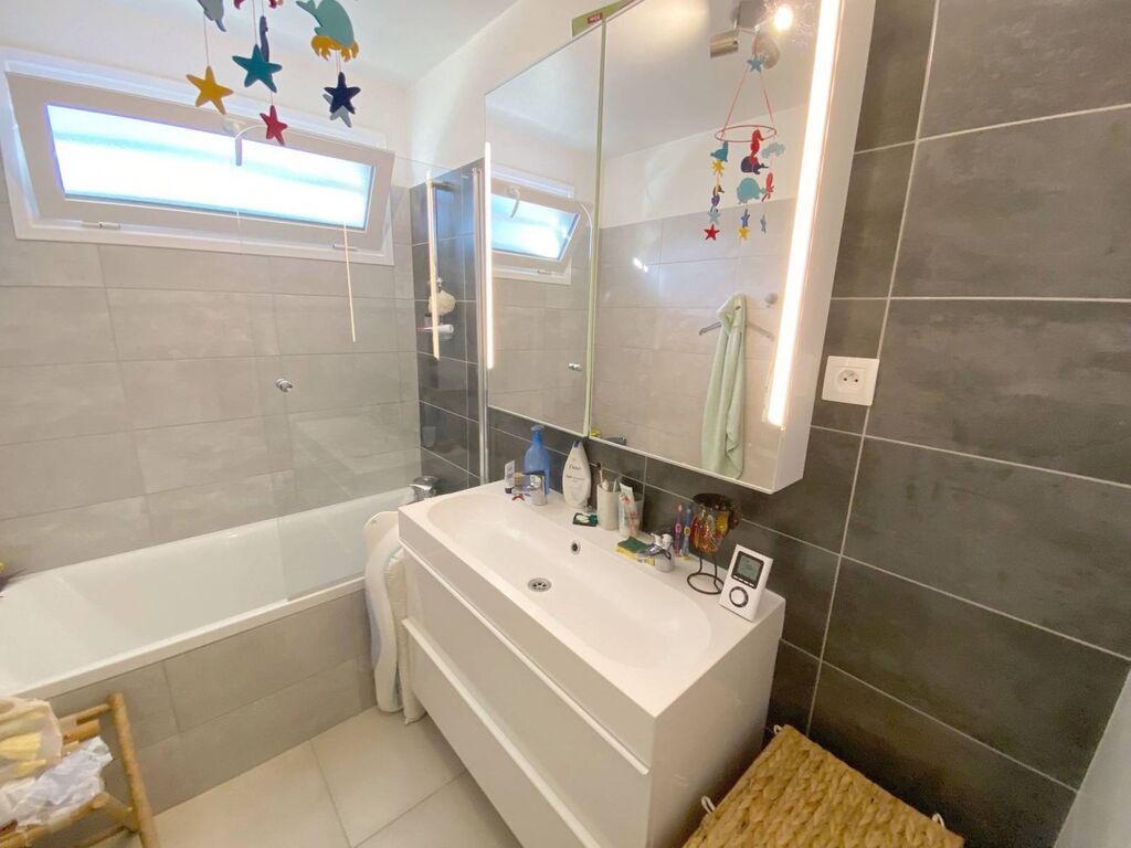 maison a la vente avec vue colline la bédoule