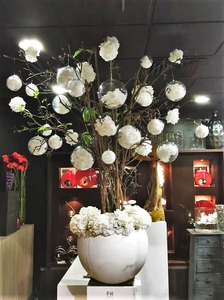 Création de grand décor floral pour événement entreprise à Lyon