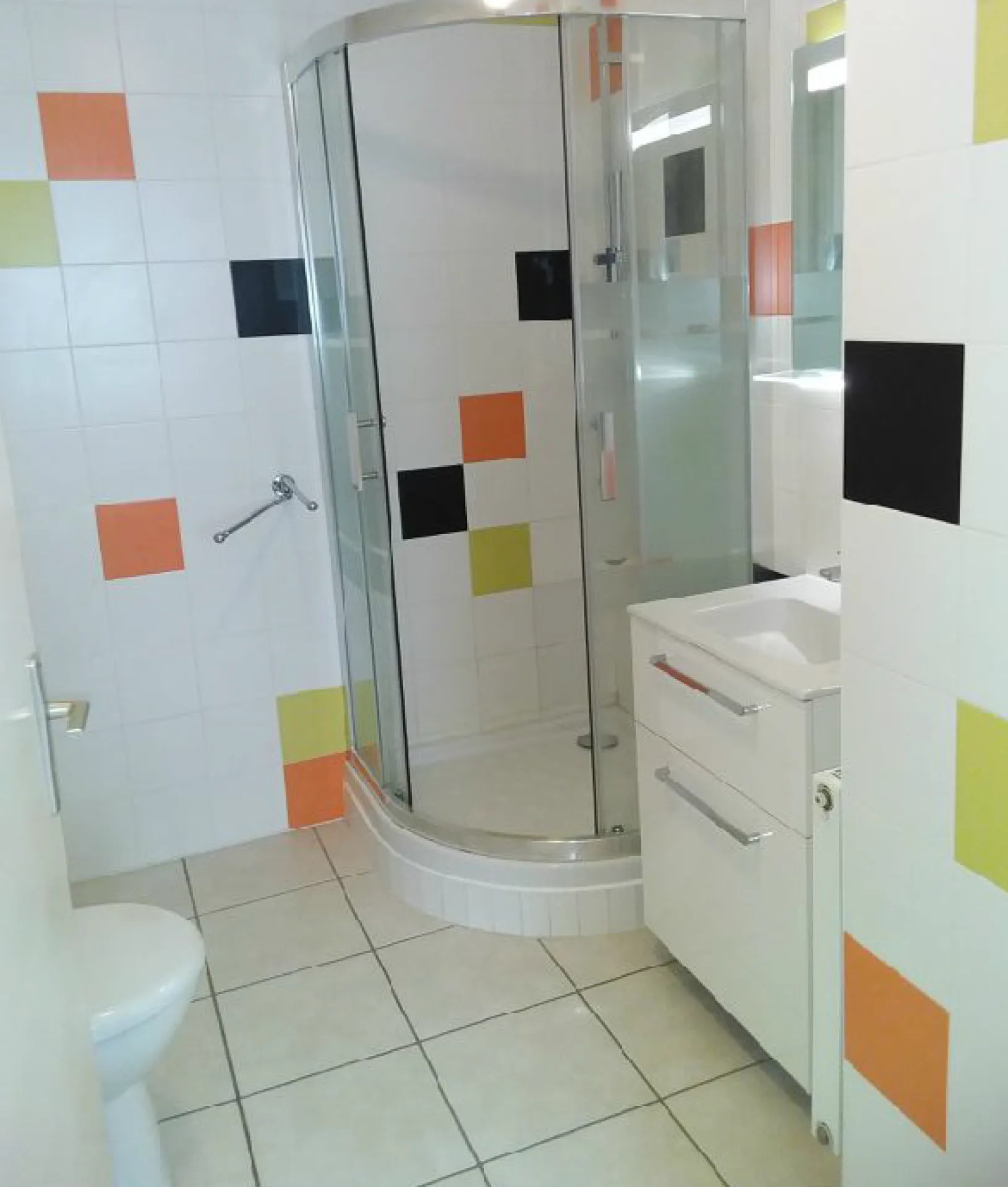 STUDIO VENTE - 114 000 €