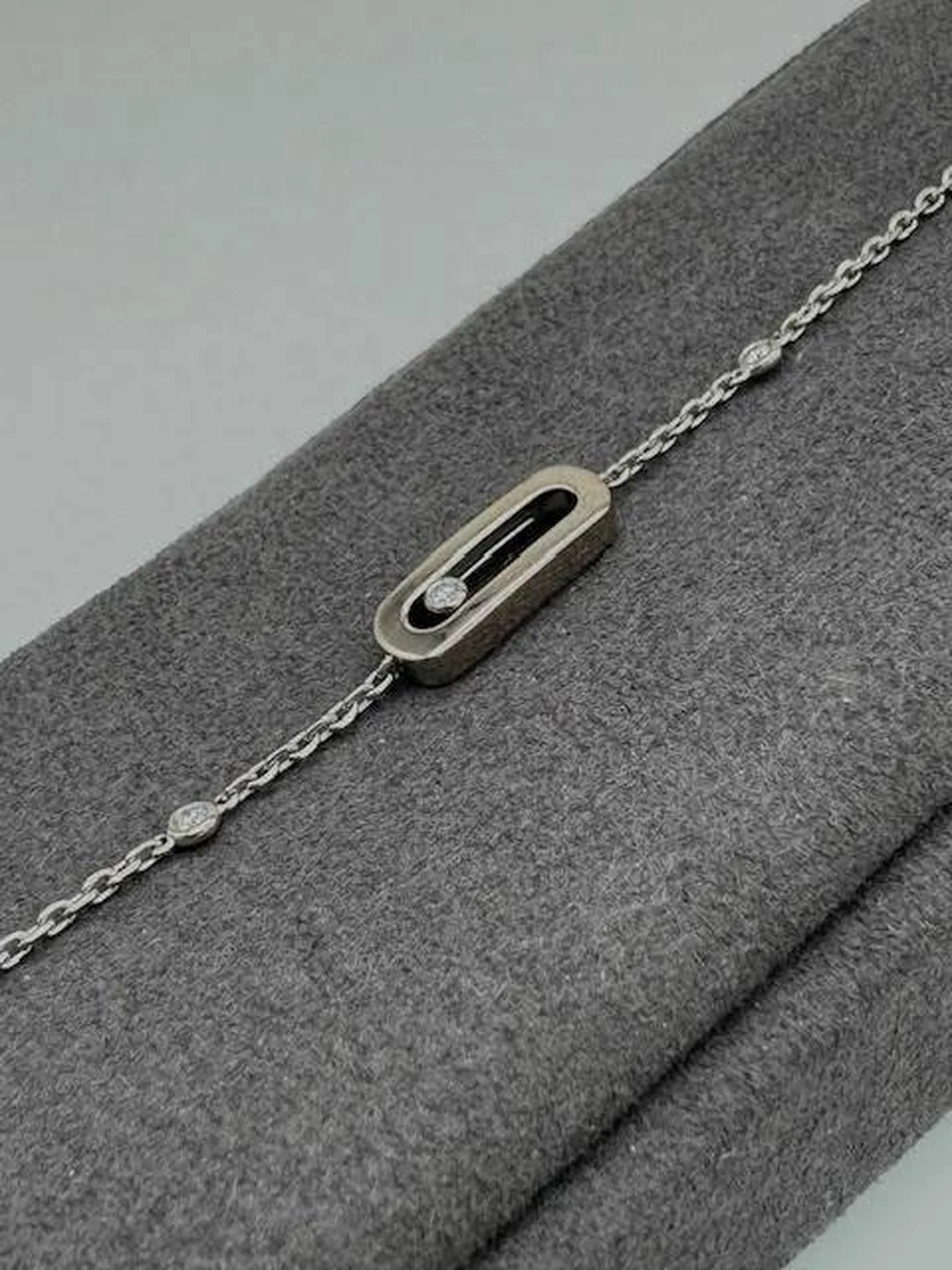 Messika Move Uno : L'Art du Mouvement au Poignet chez Or Ligne sur le Bassin d'Arcachon